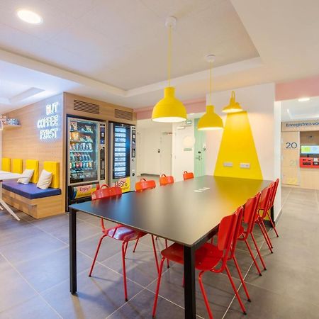 Auberge De Jeunesse Hosho Paris Sud - Porte D'Italie Le Kremlin-Bicetre Bagian luar foto
